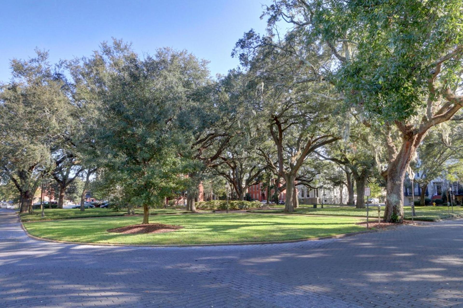 Isaac Laroche Estate Villa Savannah Exterior photo